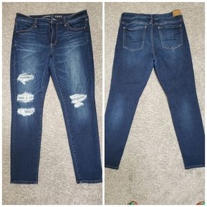 American Eagle distressed jeans